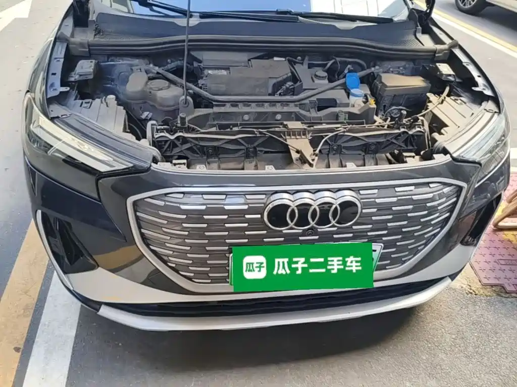 Audi Q4 e-tron — миниатюра 25