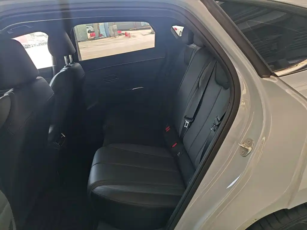 BYD Qin L — миниатюра 17