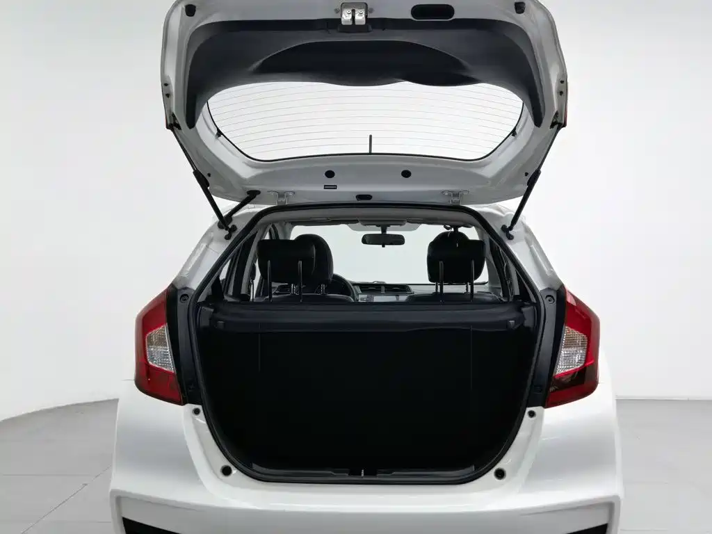 Honda Fit — миниатюра 16