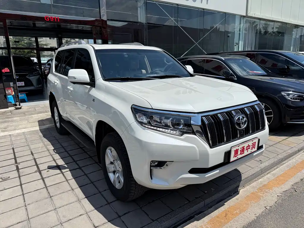 Toyota Land Cruiser Prado 2024 4.0L AT