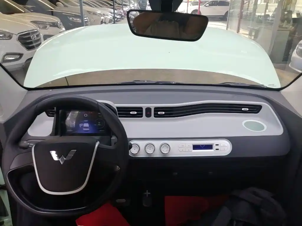 Wuling MINIEV — миниатюра 10