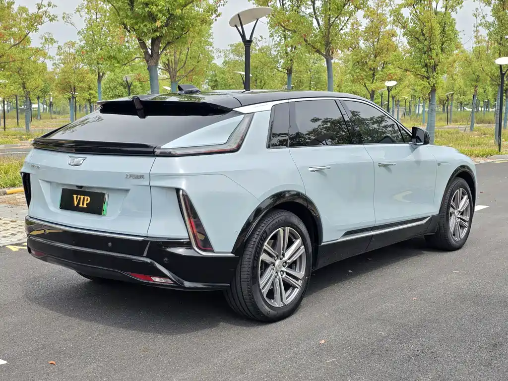 Cadillac Lyriq — миниатюра 4