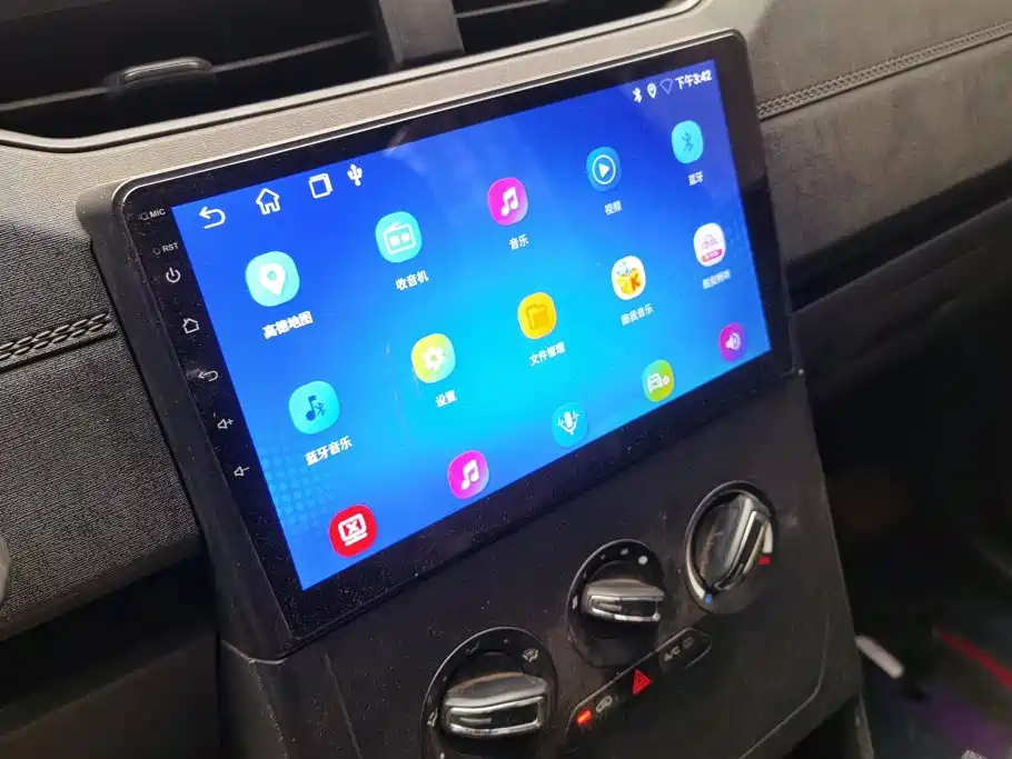 Wuling Hongguang PLUS — миниатюра 13