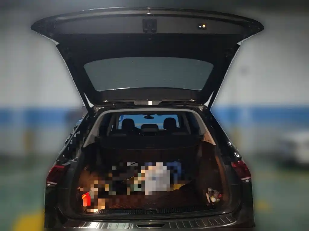 Volkswagen Tiguan L — миниатюра 15