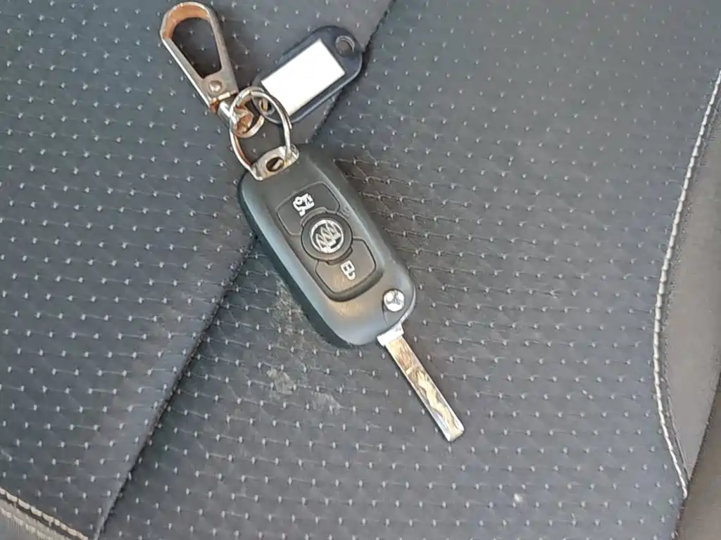 Buick Verano — миниатюра 9