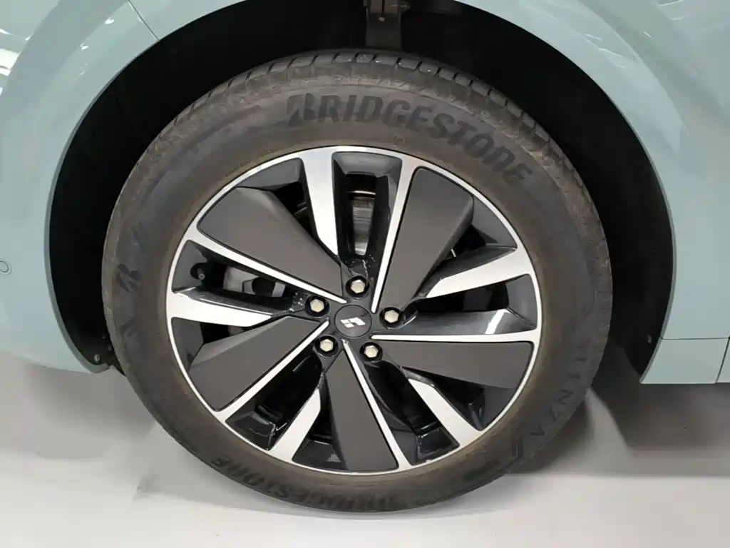 Li Auto Li L6 — миниатюра 23