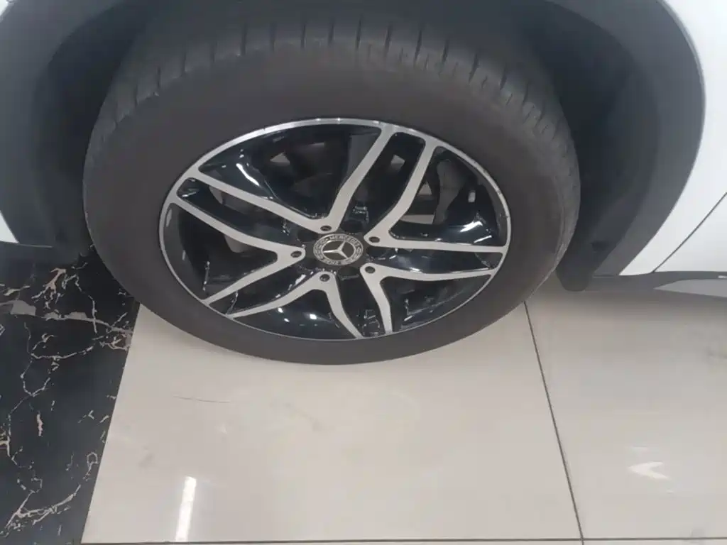Mercedes-Benz GLA — миниатюра 23