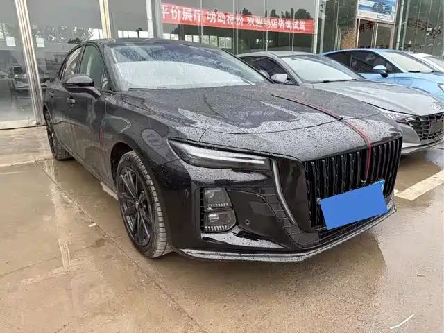 2025 Hongqi H5