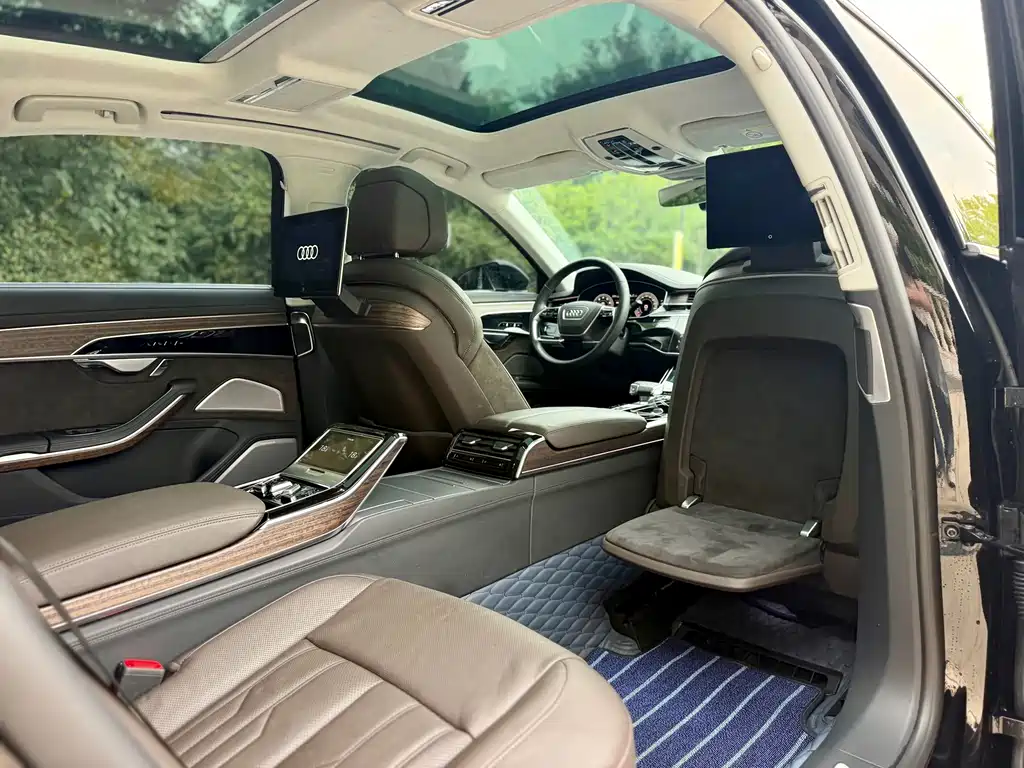 Audi A8 — миниатюра 21