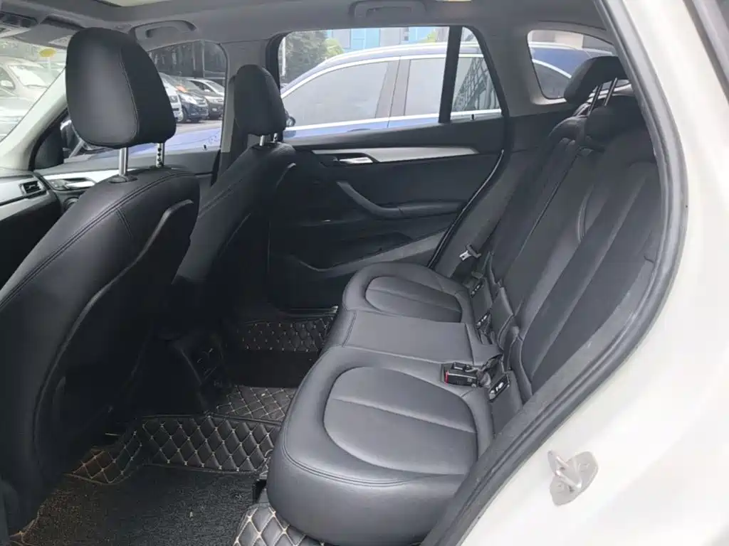 BMW X1 — миниатюра 17