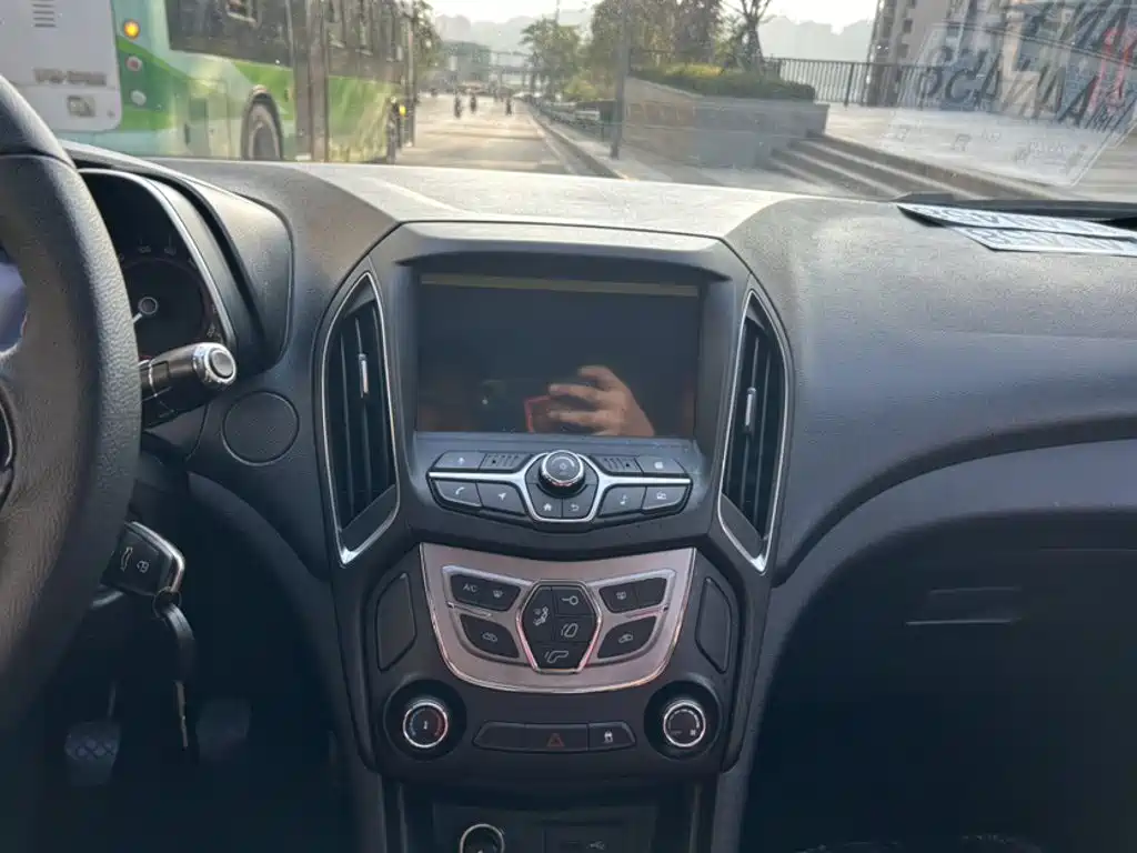 Chery Arrizo 5 — миниатюра 10