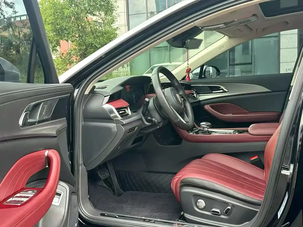 Hongqi Hongqi H5 — миниатюра 4