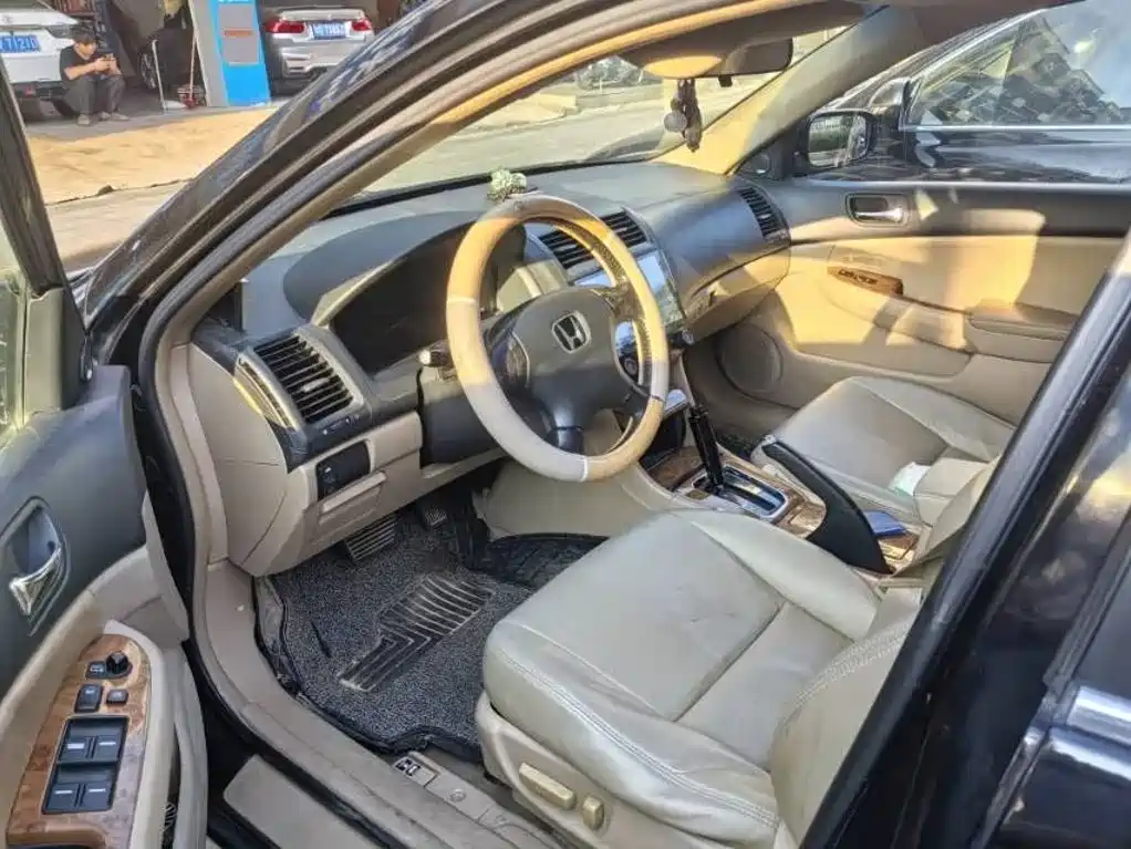 Honda Accord — миниатюра 4