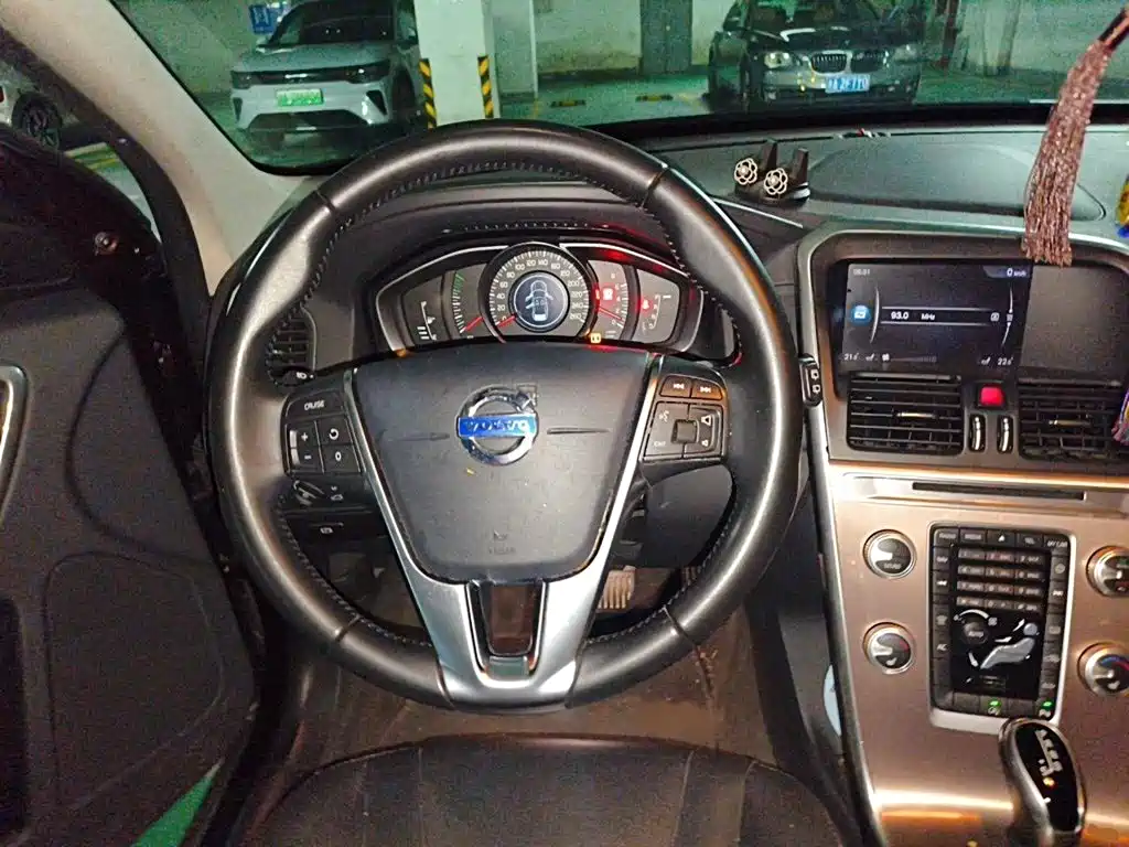 Volvo XC60 — миниатюра 3