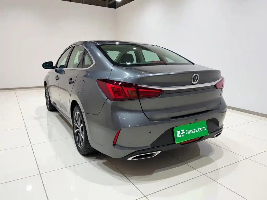 Changan Eado — миниатюра 4