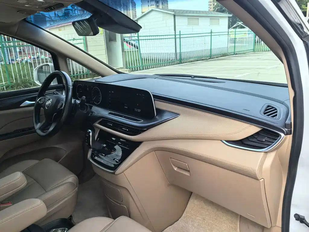 Buick GL8 — миниатюра 14