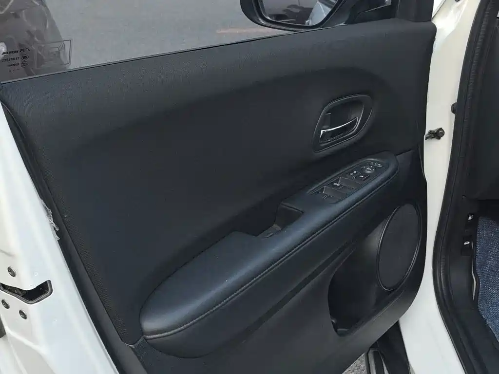 Honda Vezel — миниатюра 13