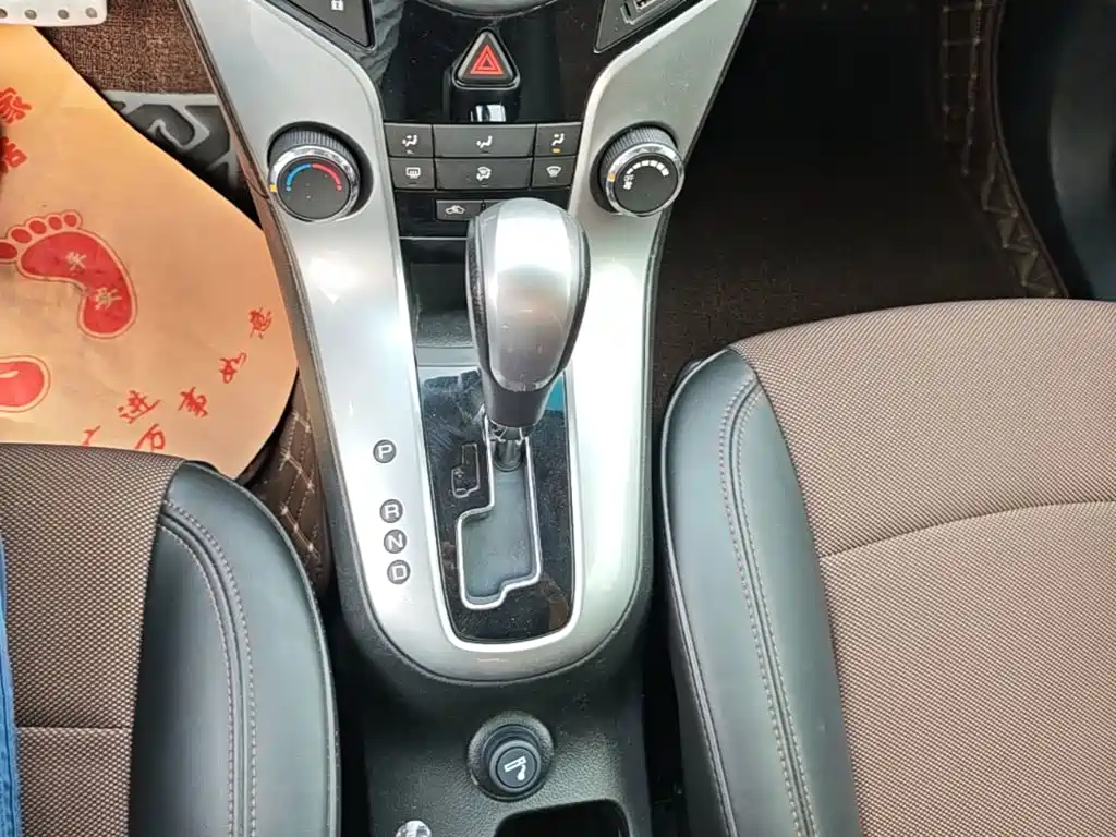 Chevrolet Cruze — миниатюра 14