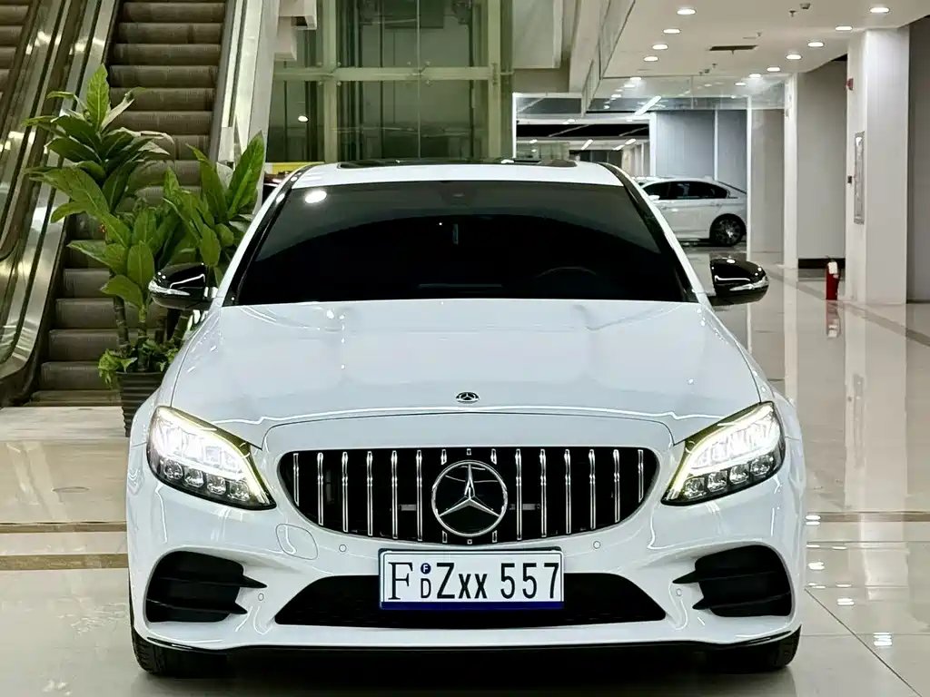 Mercedes-Benz C-Class — миниатюра 2