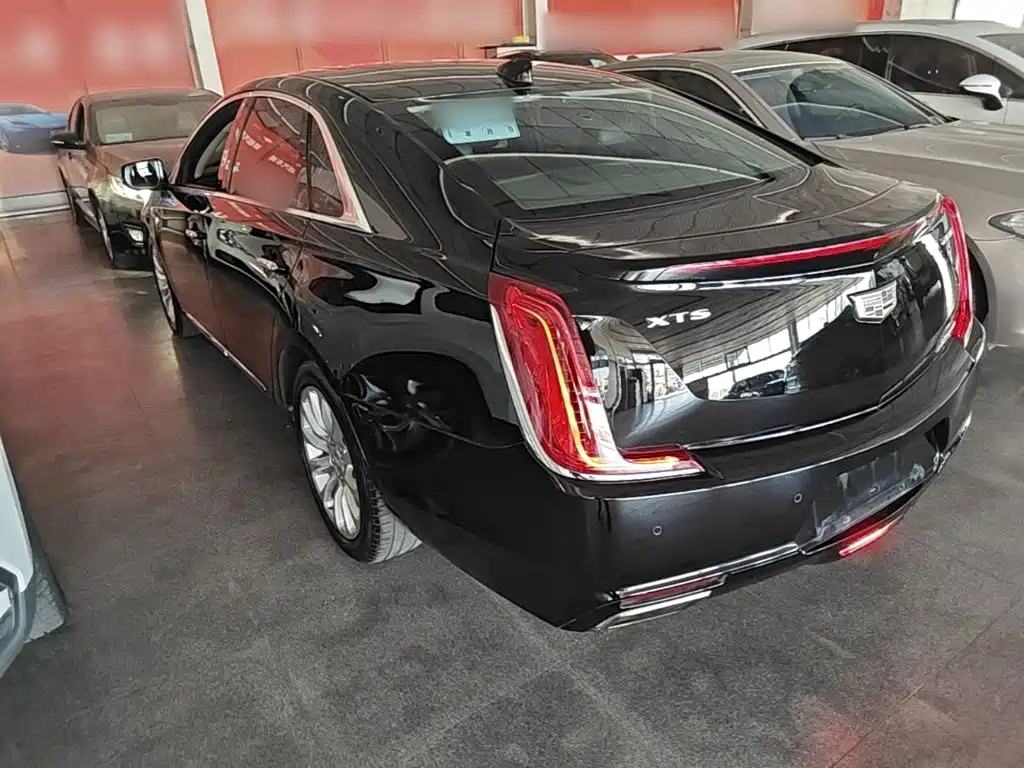 Cadillac XTS — миниатюра 5