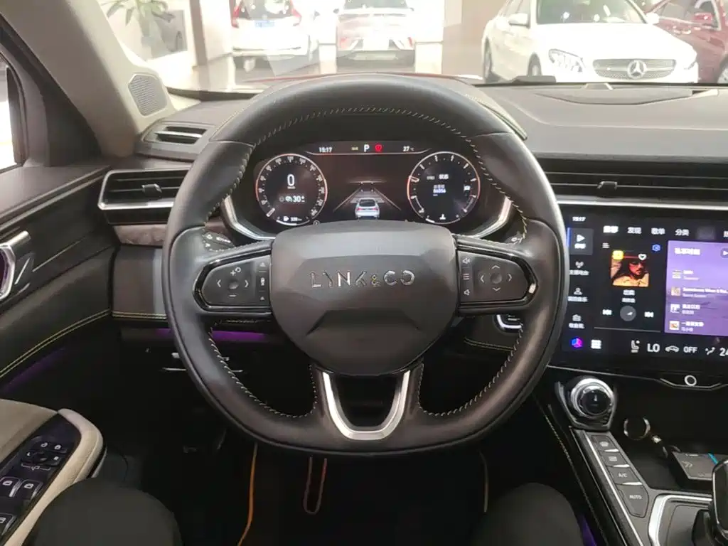 Lynk & Co 05 — миниатюра 11
