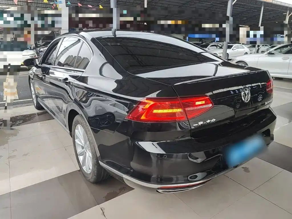 Volkswagen Magotan — миниатюра 5