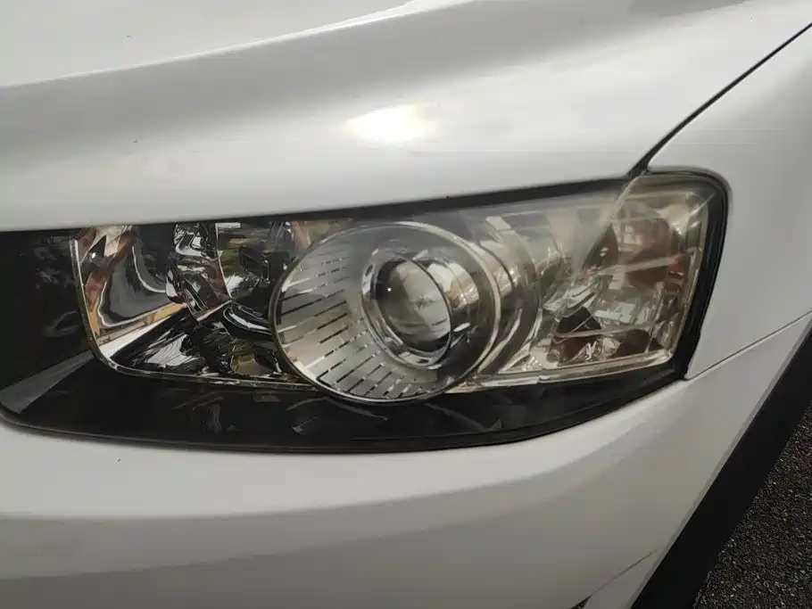 Chevrolet Captiva — миниатюра 5