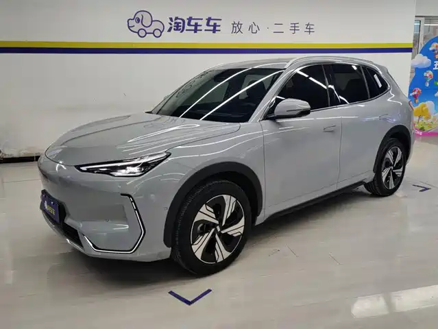 2024 Geely Galaxy E5