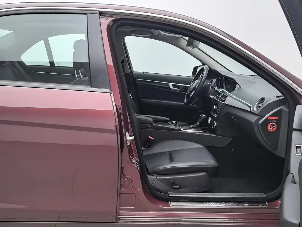 Mercedes-Benz C-Class — миниатюра 23
