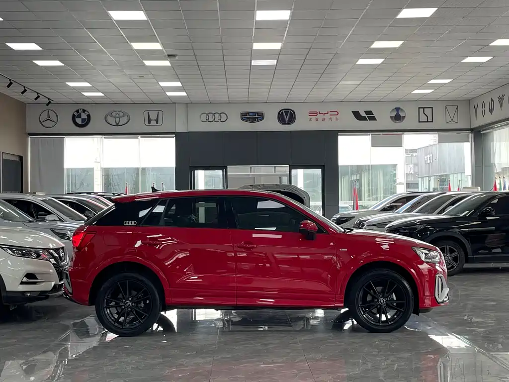 Audi Q2L 2022 35 TFSI