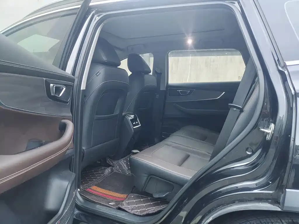 Chery Tiggo 8 — миниатюра 5