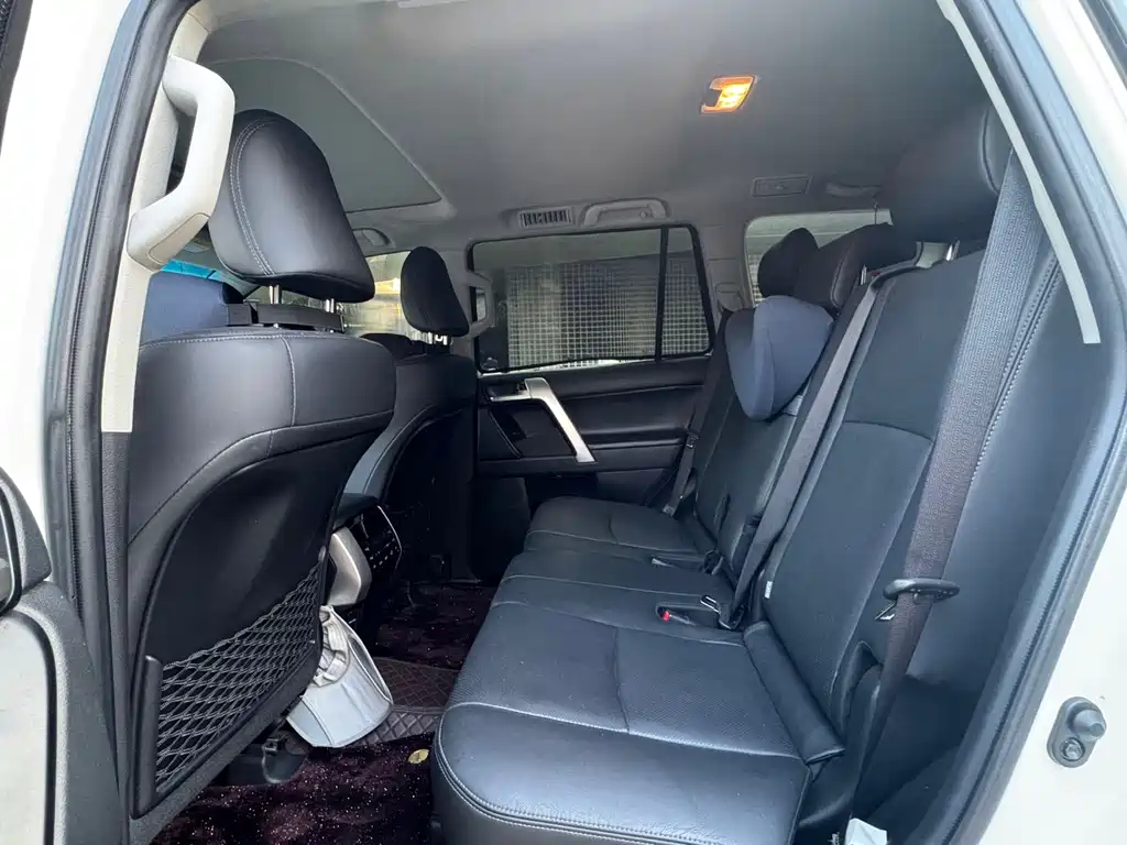 Toyota Prado — миниатюра 6
