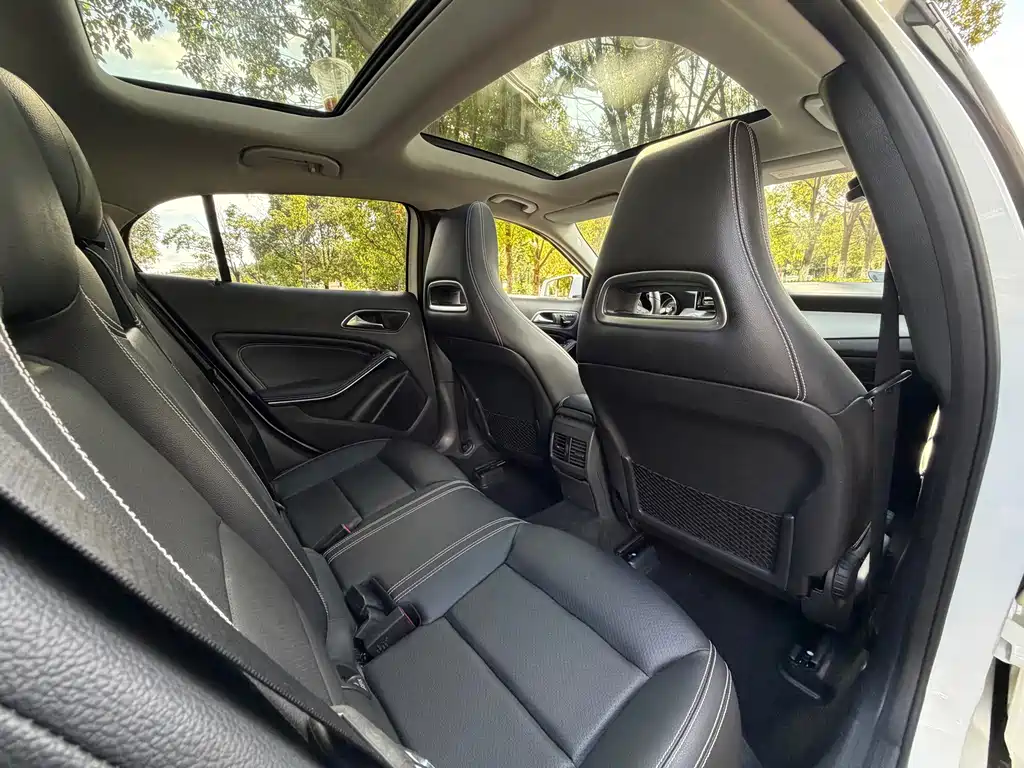 Mercedes-Benz GLA — миниатюра 22
