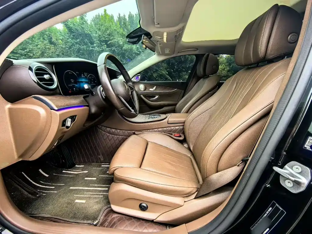 Mercedes-Benz E-Class — миниатюра 15