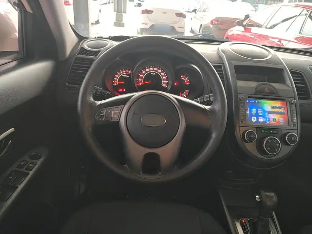 Kia Soul — миниатюра 11