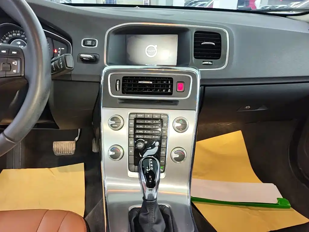 Volvo S60 — миниатюра 13