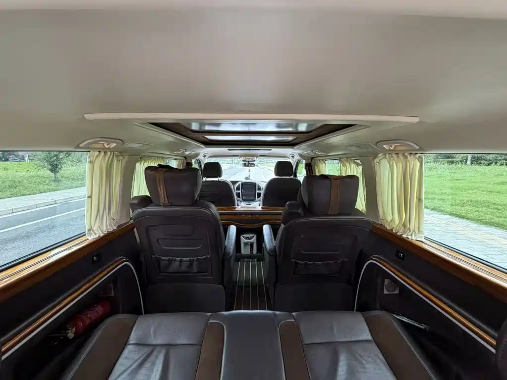 Mercedes-Benz Vito — миниатюра 12