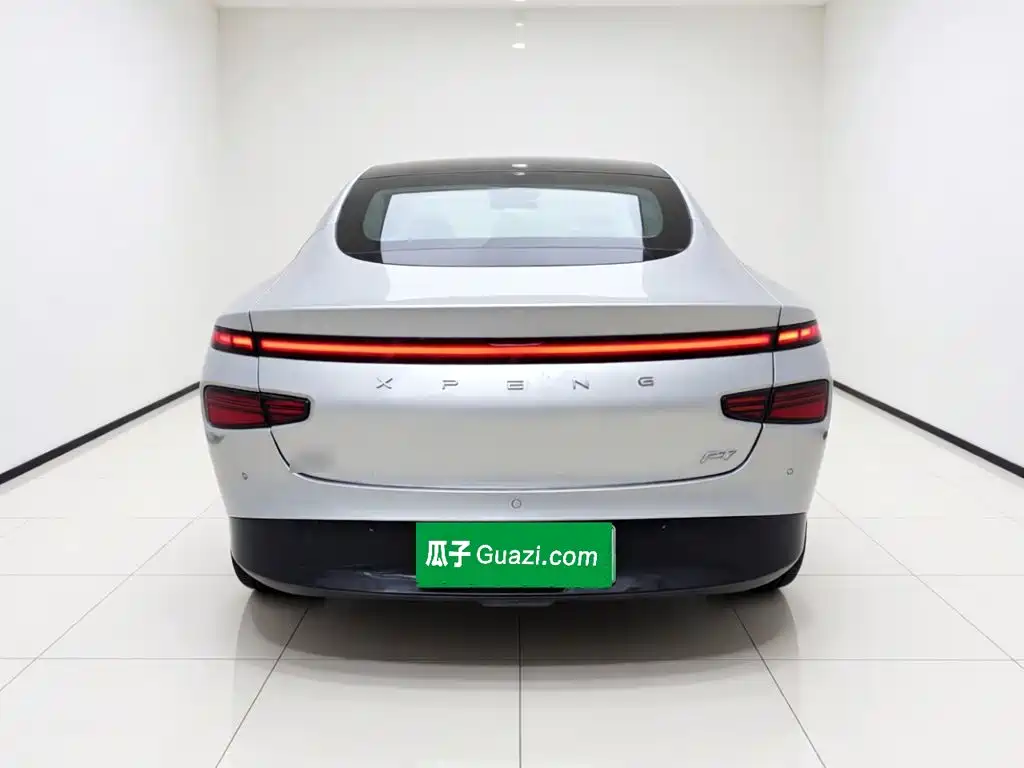 XPeng P7 — миниатюра 5