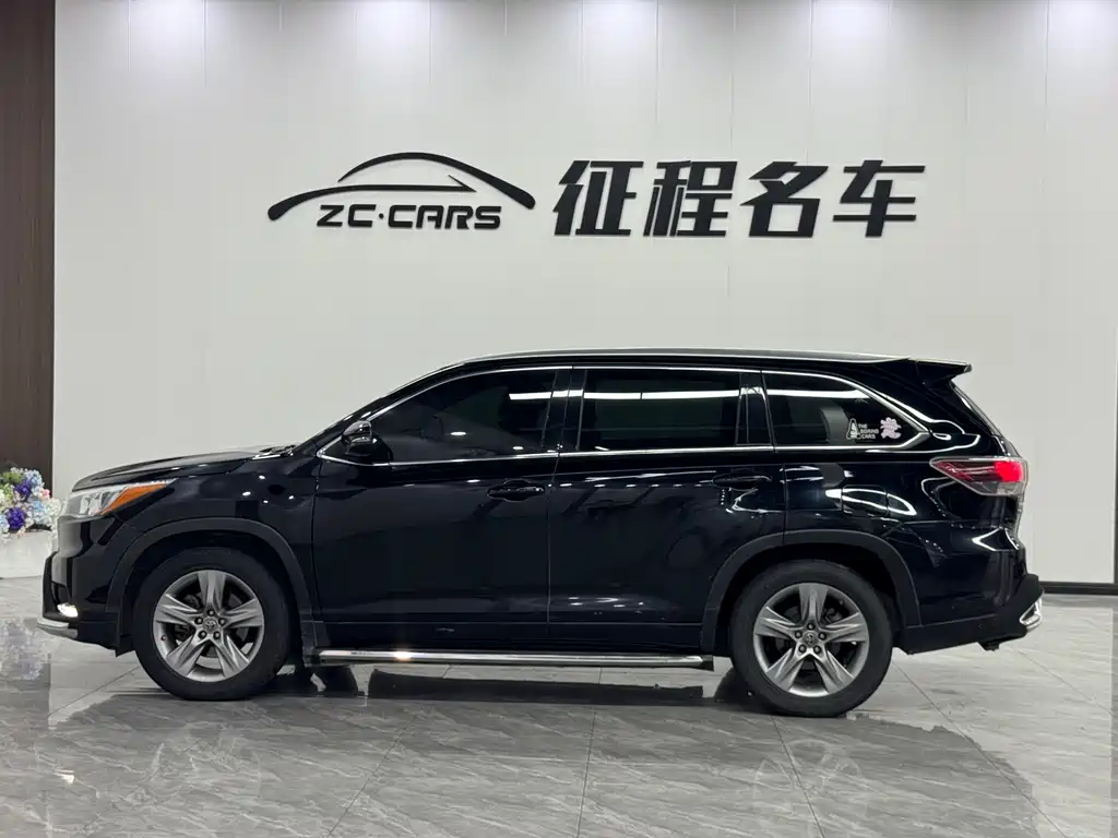 Toyota Highlander — миниатюра 2