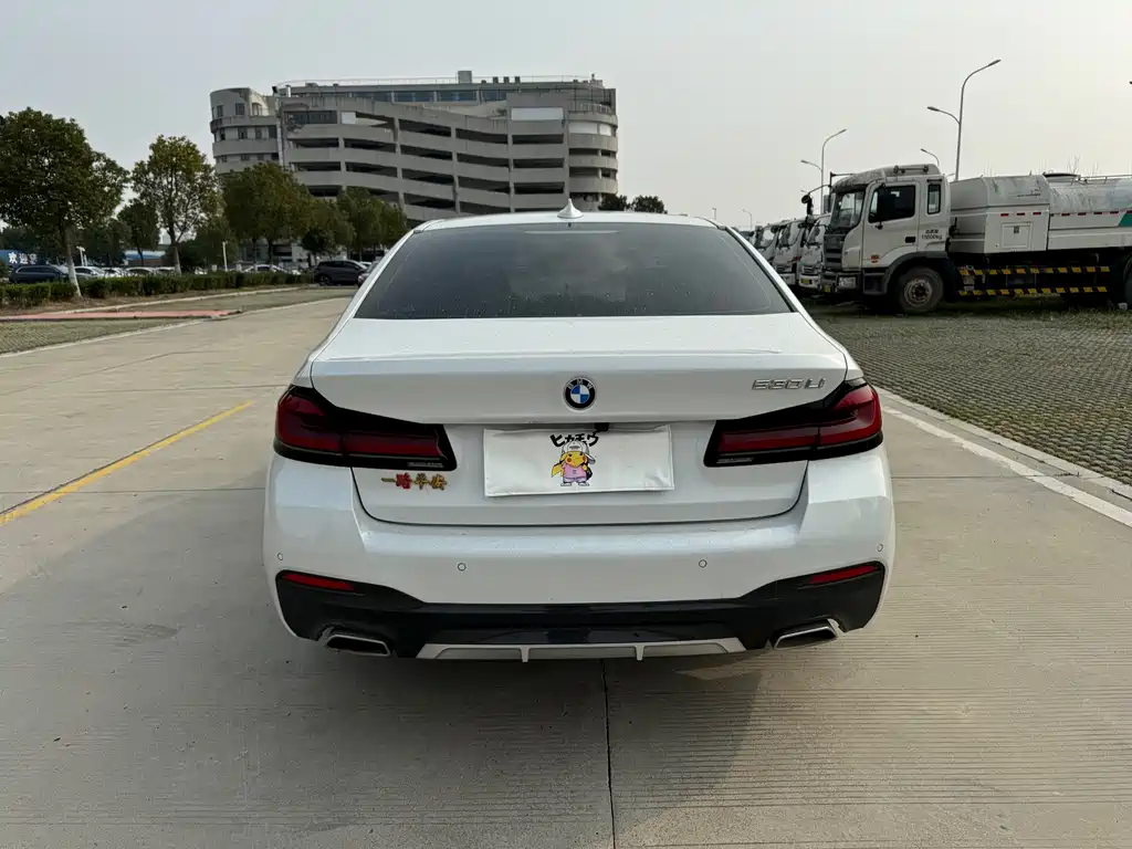 BMW 5 Series — миниатюра 14