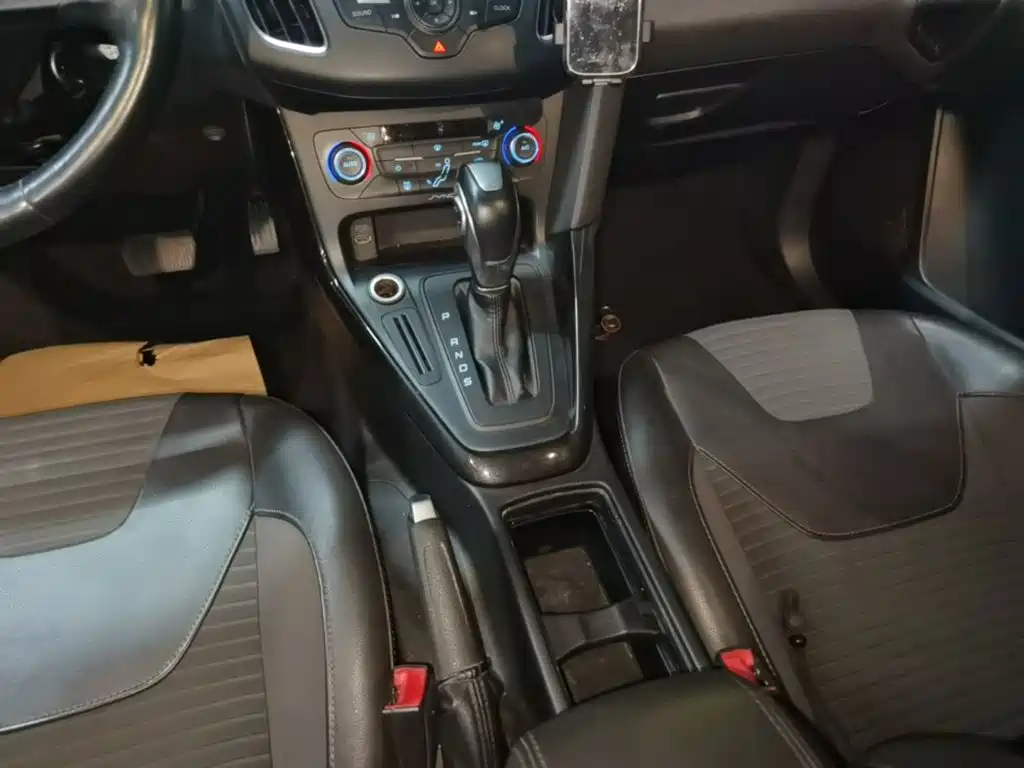 Ford Focus — миниатюра 14