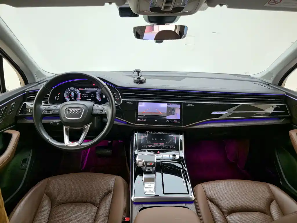 Audi Q7 — миниатюра 6