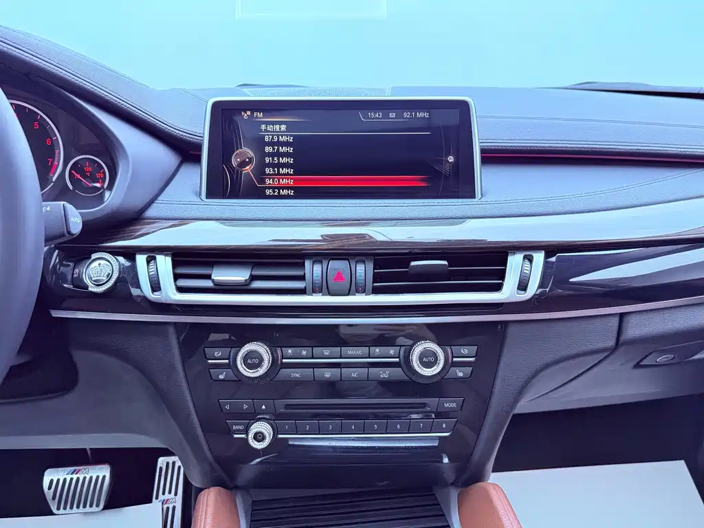 BMW X6 — миниатюра 12