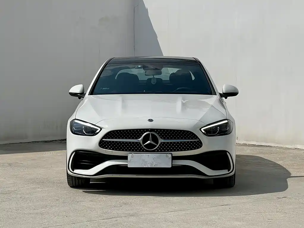 Mercedes-Benz C-Class — миниатюра 2