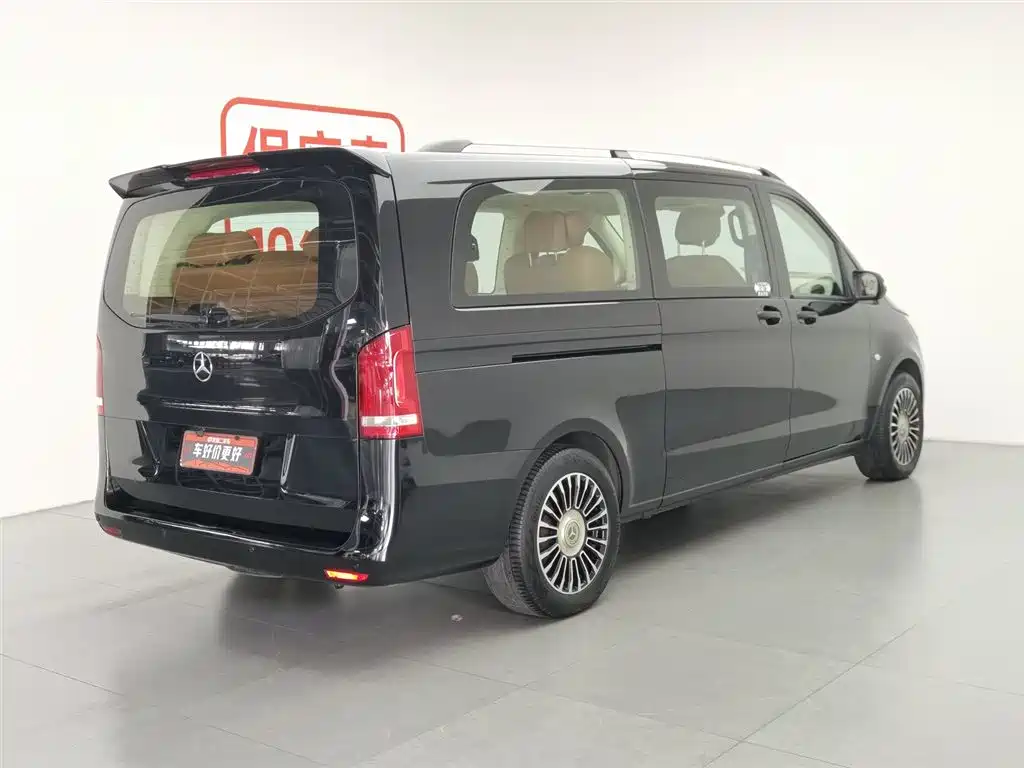Mercedes-Benz Vito 2020 2.0T Elite 7 мест