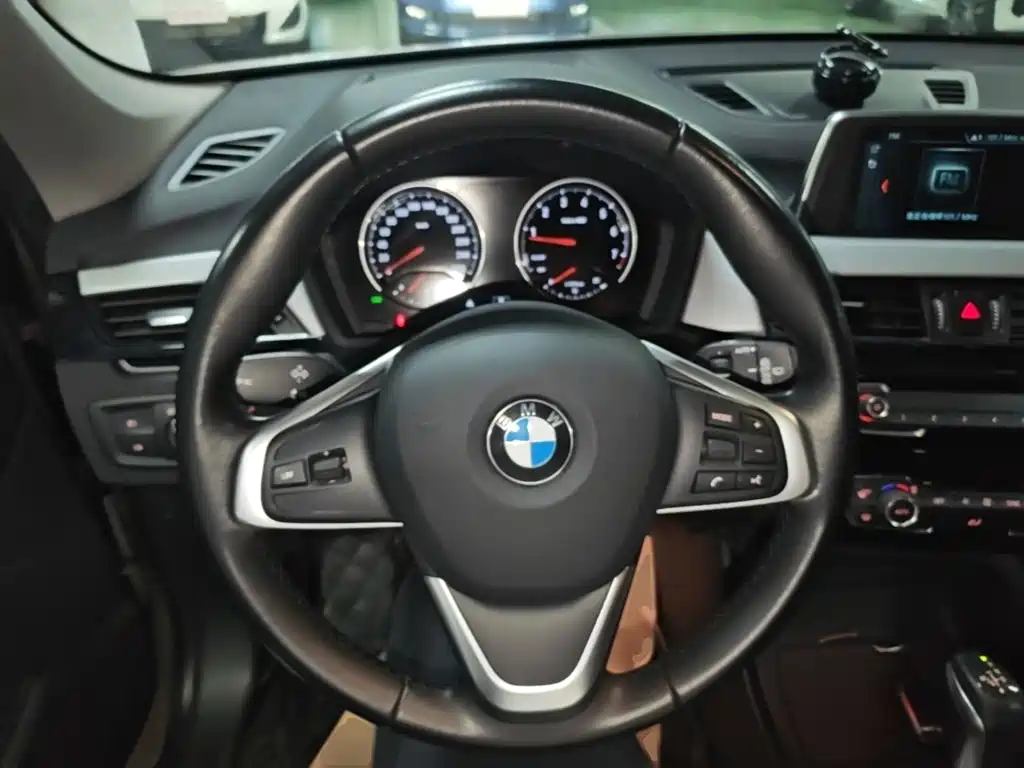 BMW X1 — миниатюра 11