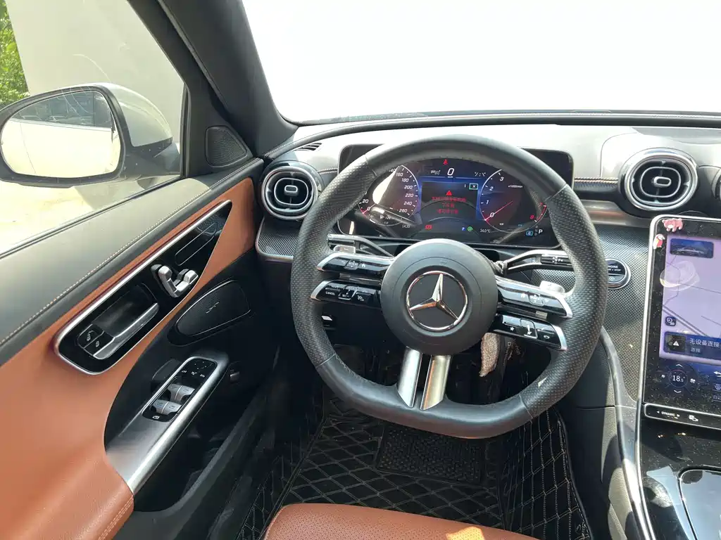 Mercedes-Benz C-Class — миниатюра 5