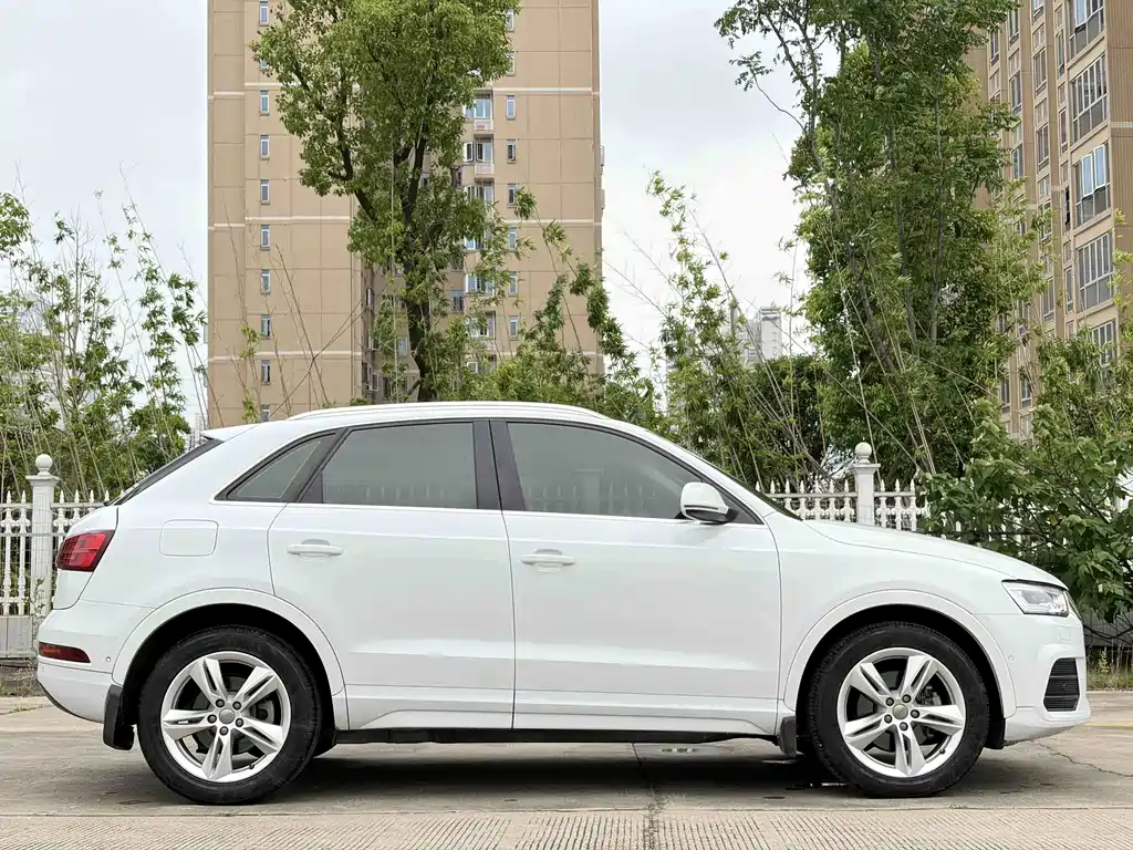 Audi Q3 — миниатюра 8