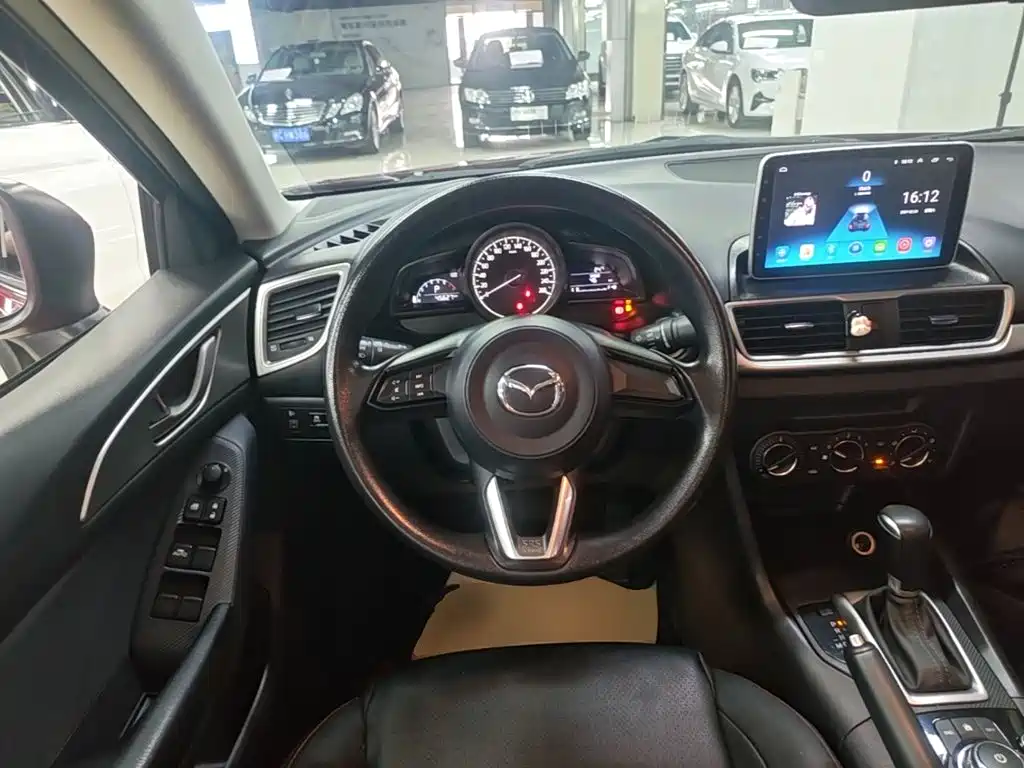 Mazda 3 Axela — миниатюра 11