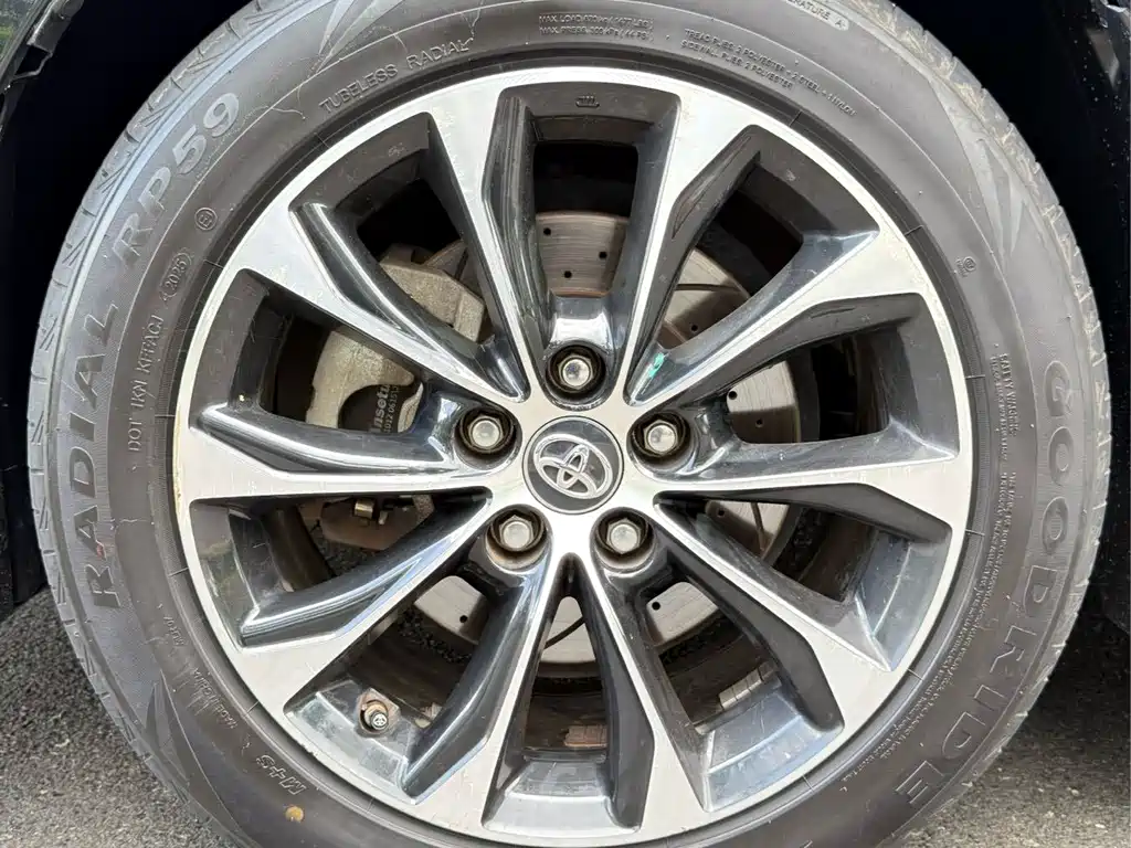 Toyota Avalon — миниатюра 10